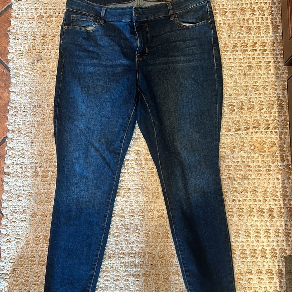Women's Blue Jeans-Old Navy - Picture 3 of 5